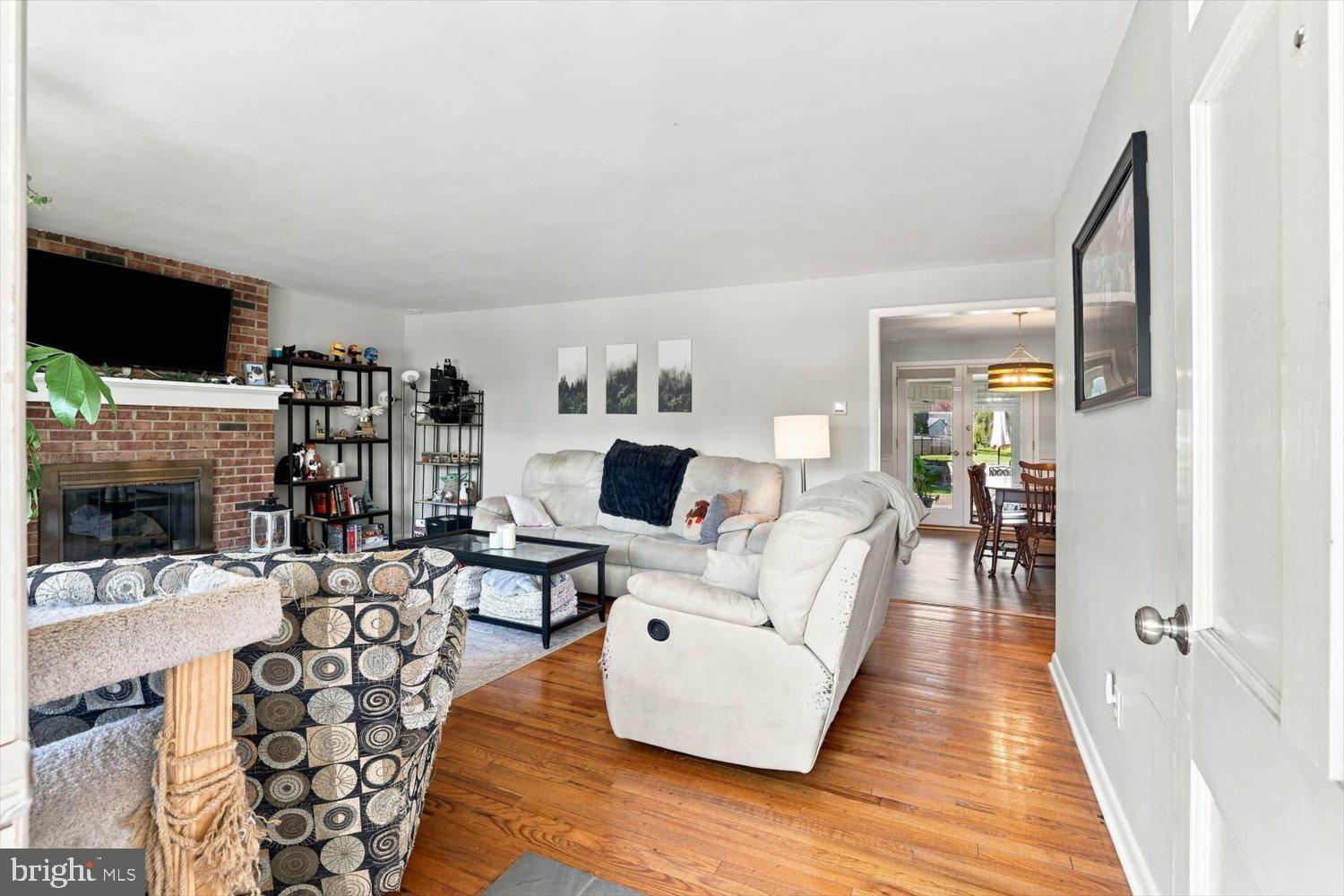 18 PFAUTZ AVENUE