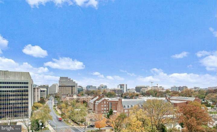 RIVERIA OF CHEVY CHASE - Residential Lease