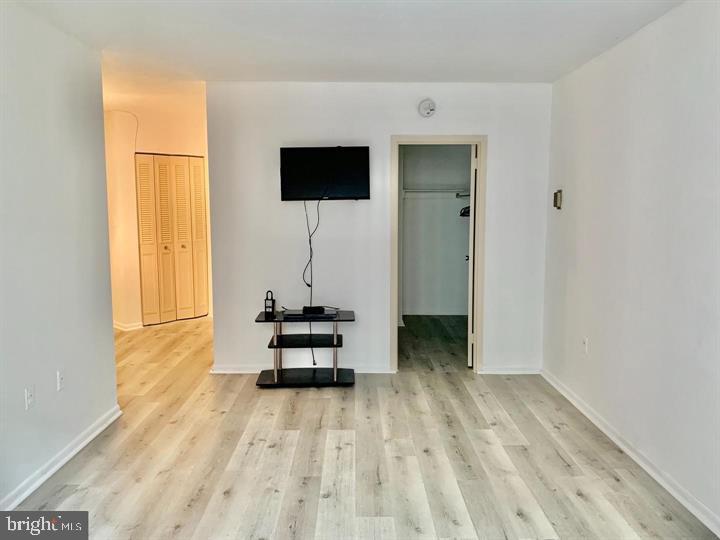 RIVERIA OF CHEVY CHASE - Residential Lease