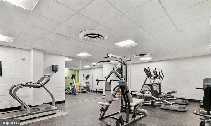 RIVERIA OF CHEVY CHASE - Residential Lease