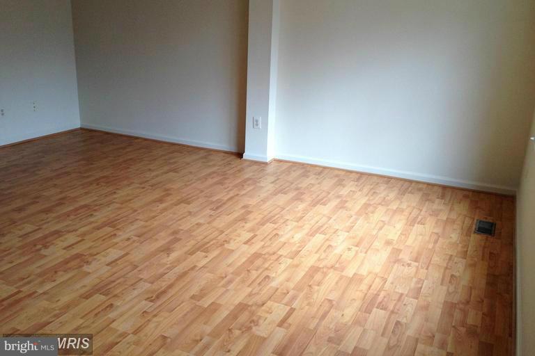 PORT O DUMFRIES - Residential Lease