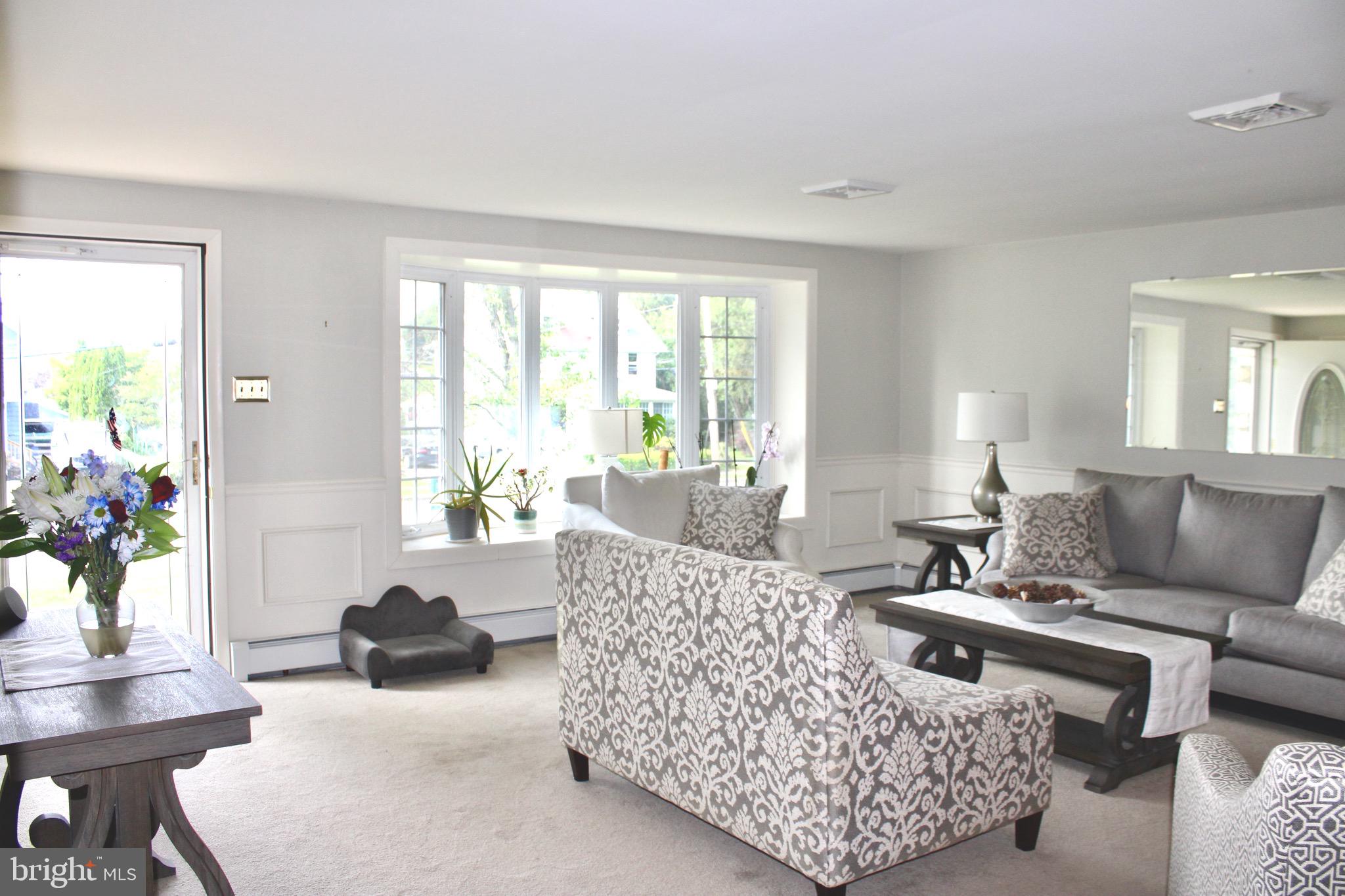105 W HIGHLAND AVENUE