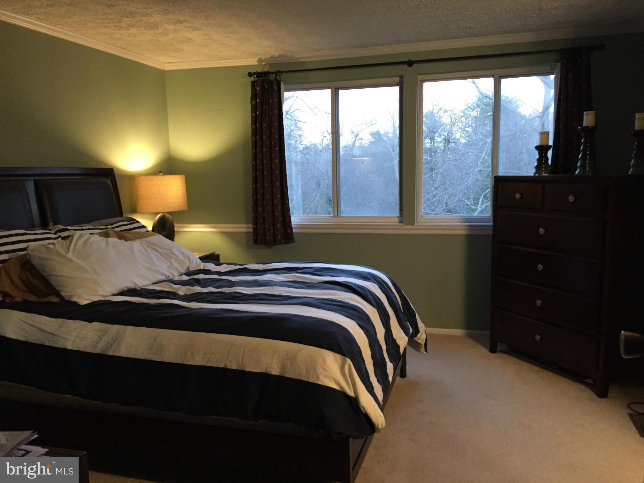 WOODS EDGE TOWNHOME CONDOMINIUMS - Residential Lease