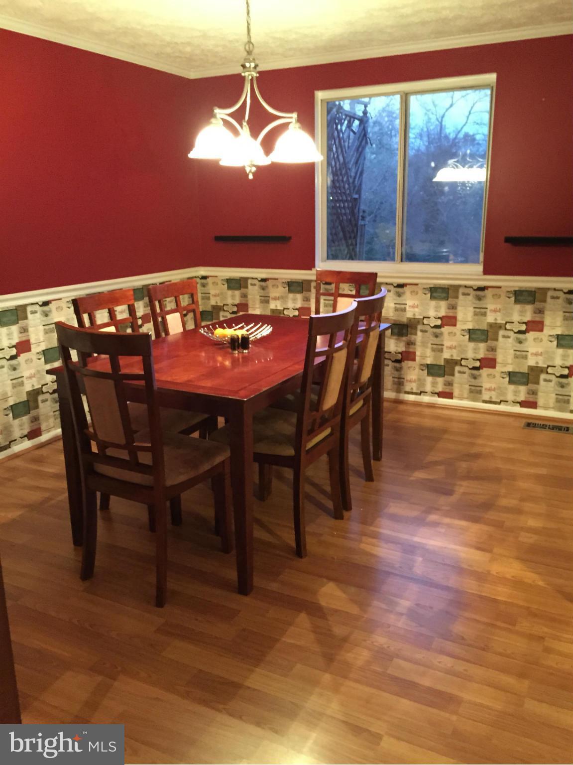 WOODS EDGE TOWNHOME CONDOMINIUMS - Residential Lease