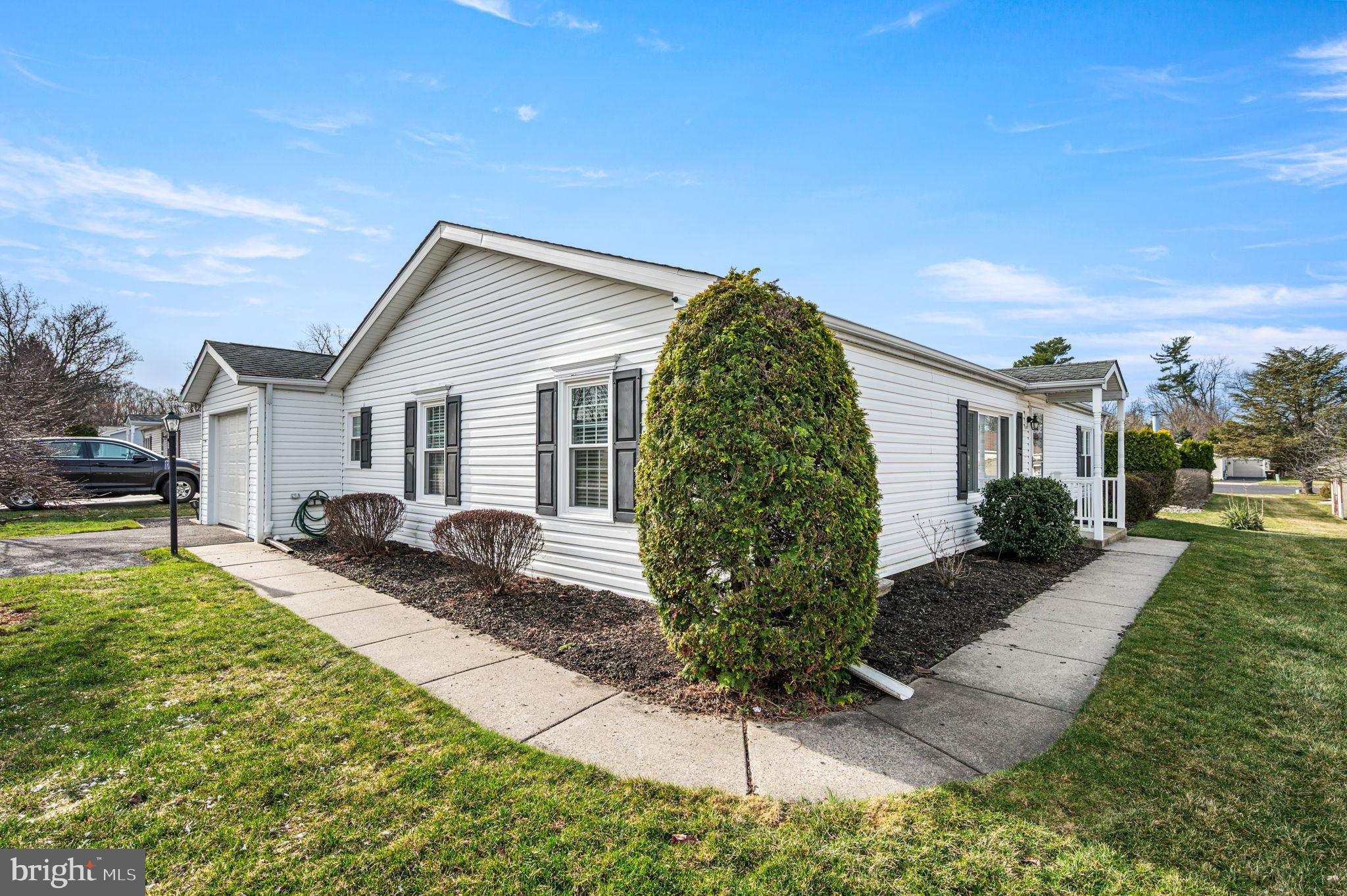 GWYNEDD WOODS - Residential