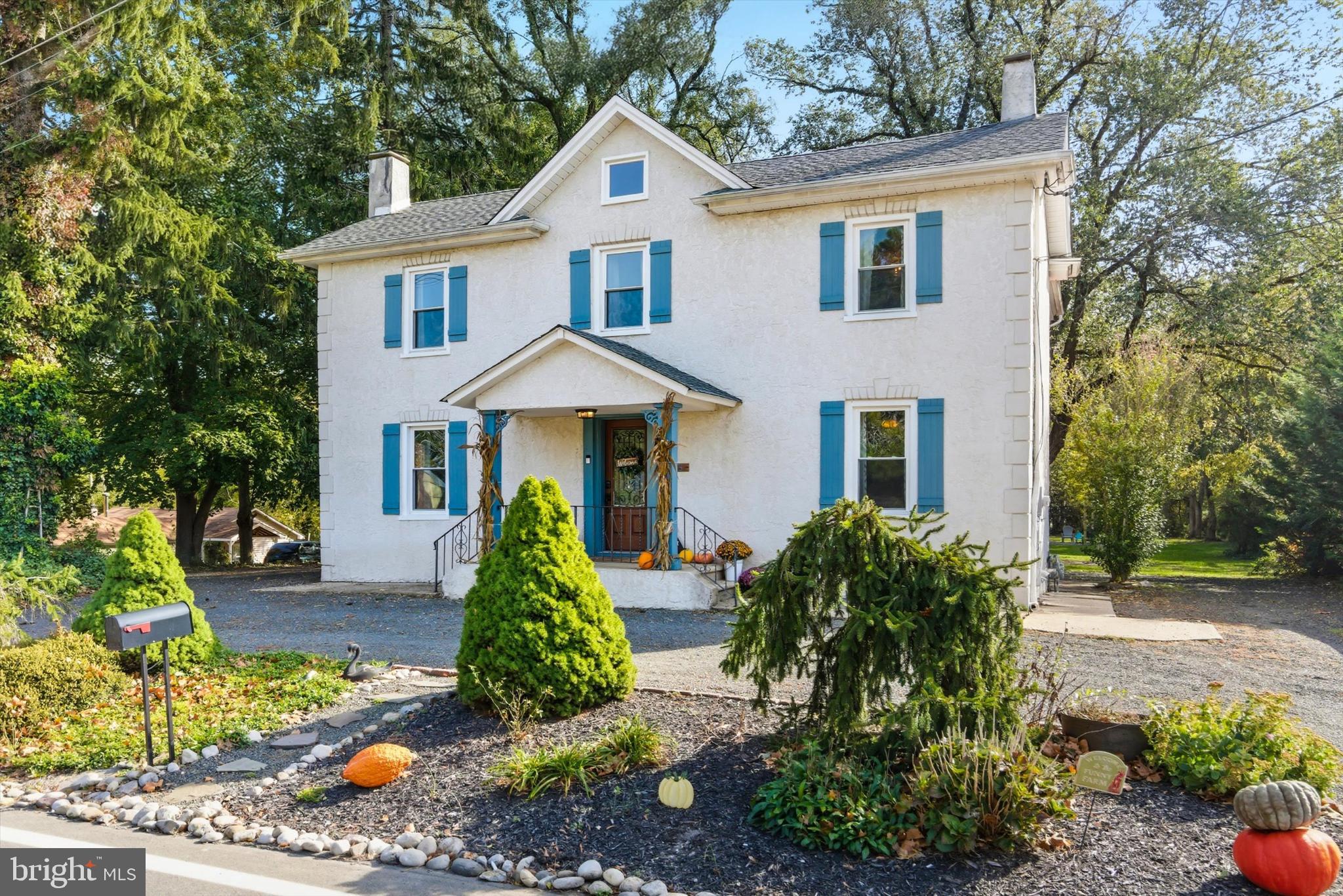 NUGENTOWN - Residential