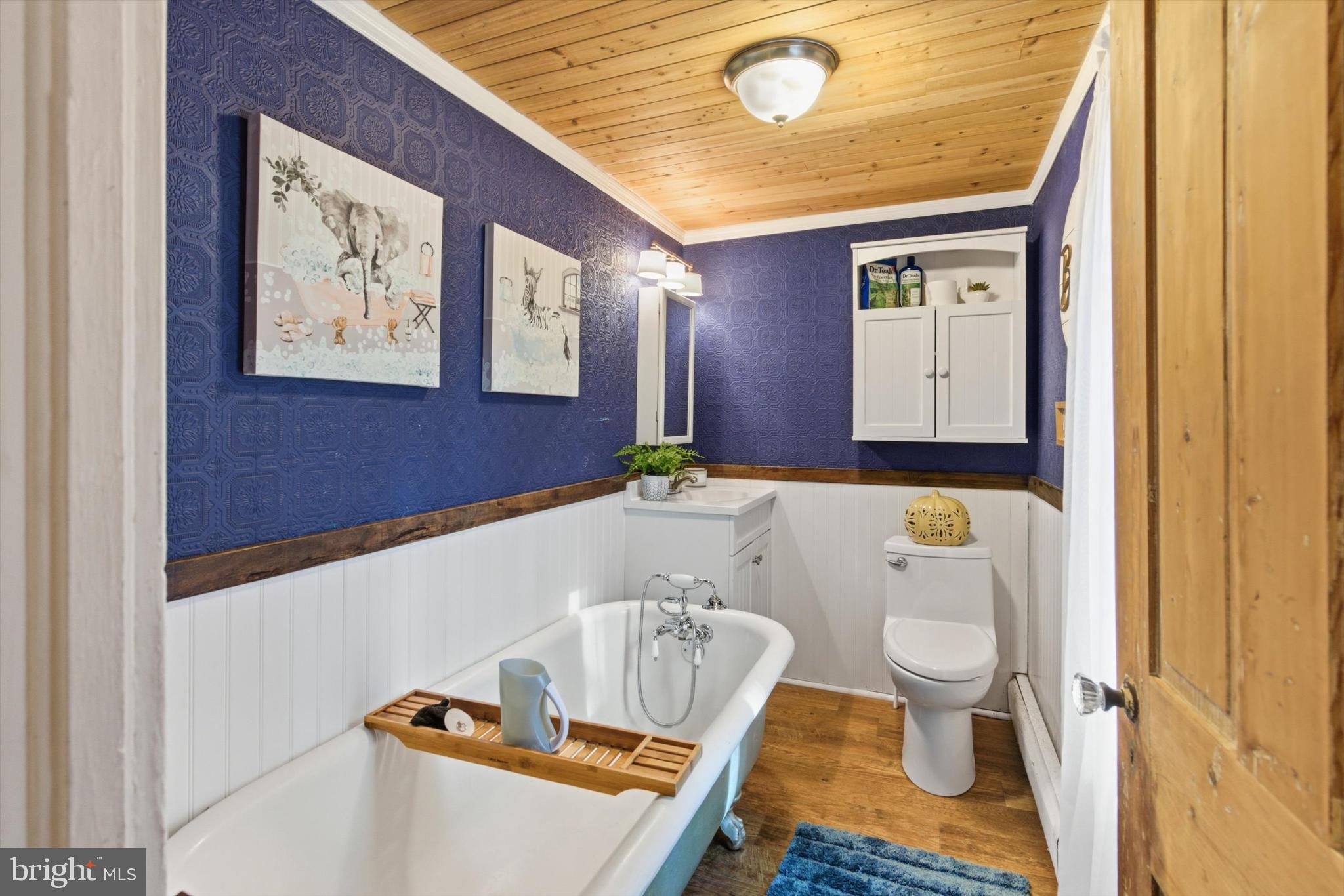 NUGENTOWN - Residential