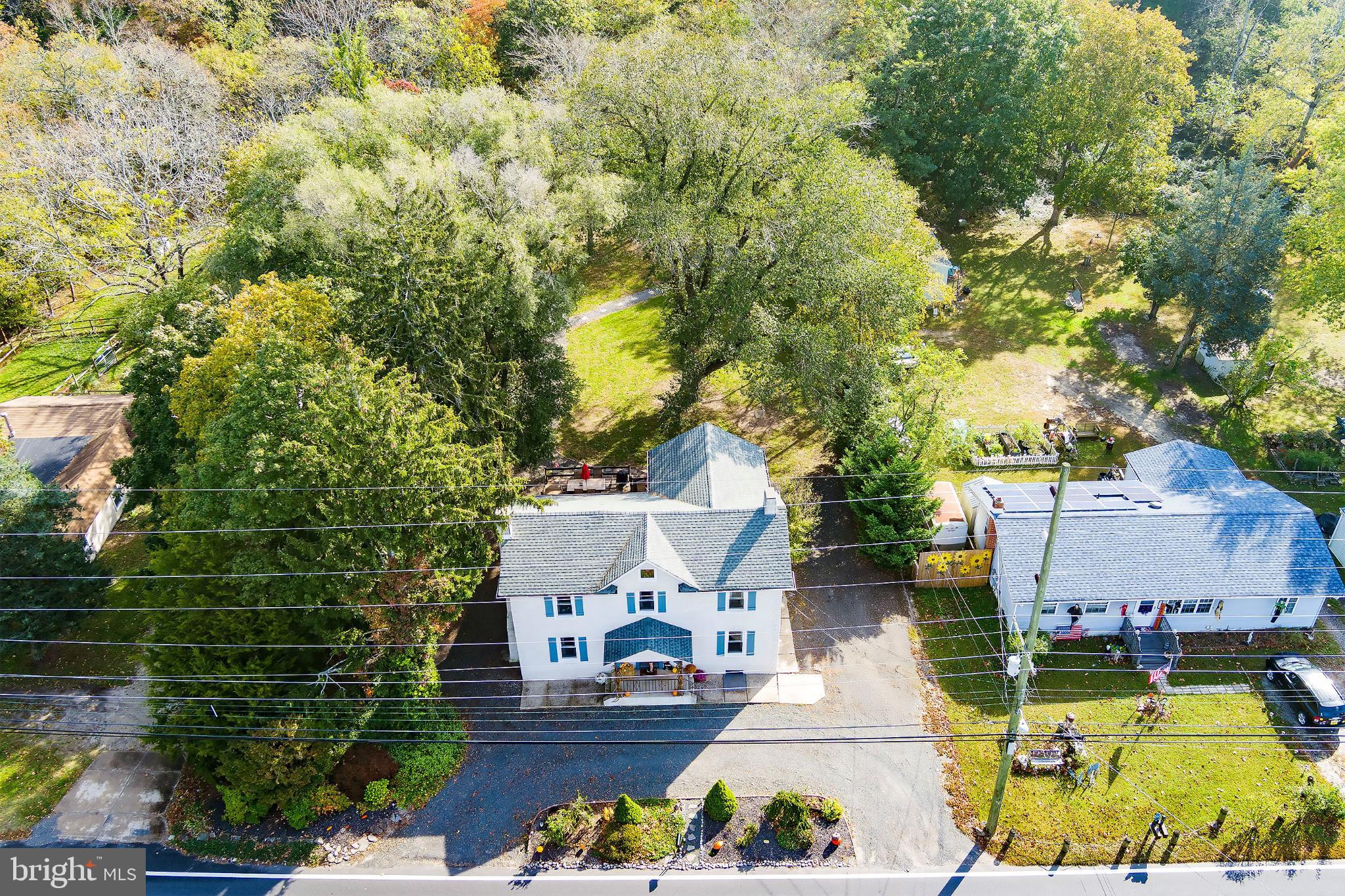 NUGENTOWN - Residential