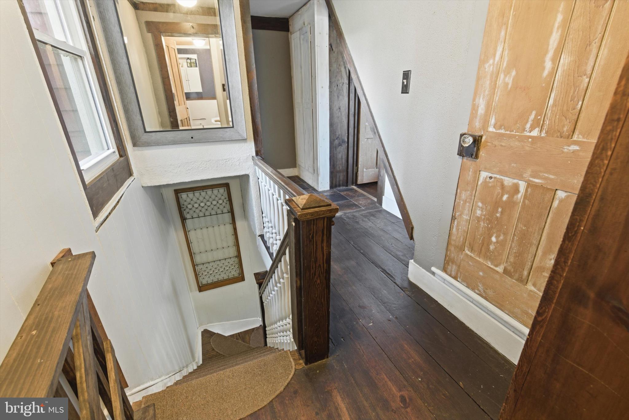 NUGENTOWN - Residential