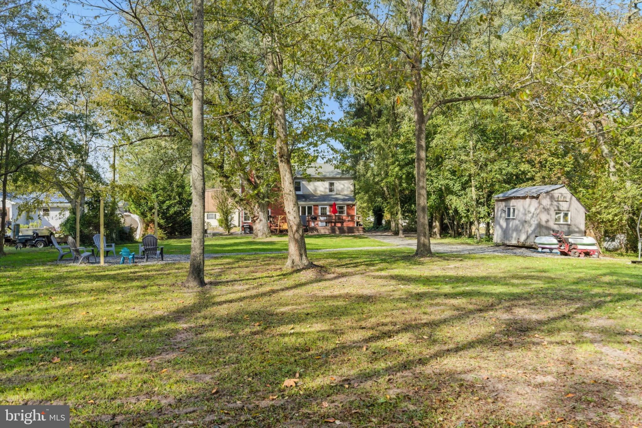 NUGENTOWN - Residential