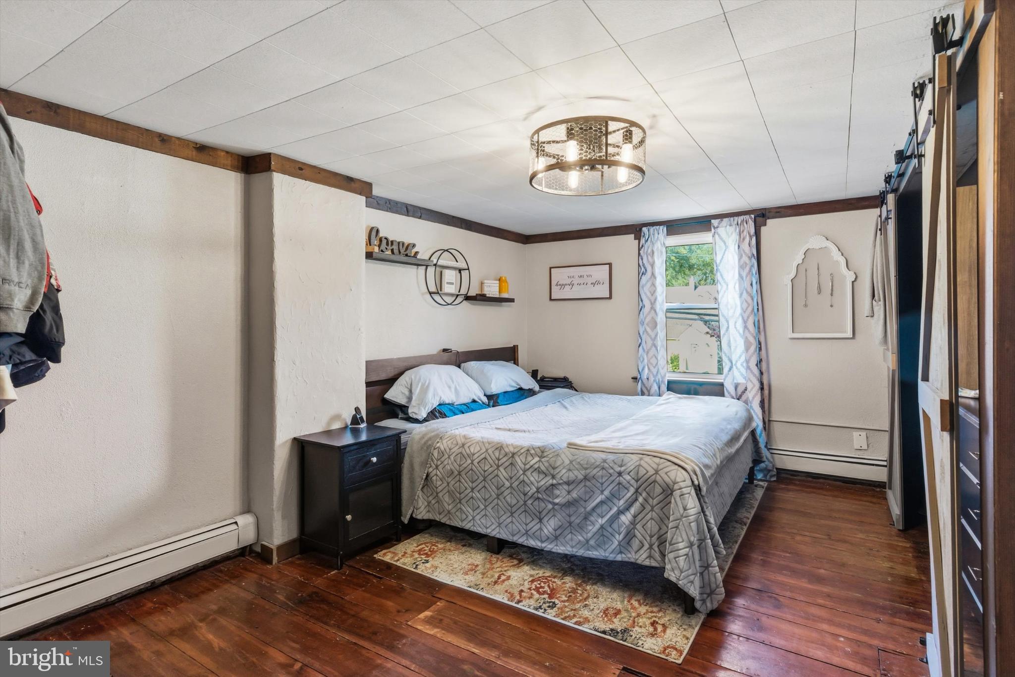 NUGENTOWN - Residential