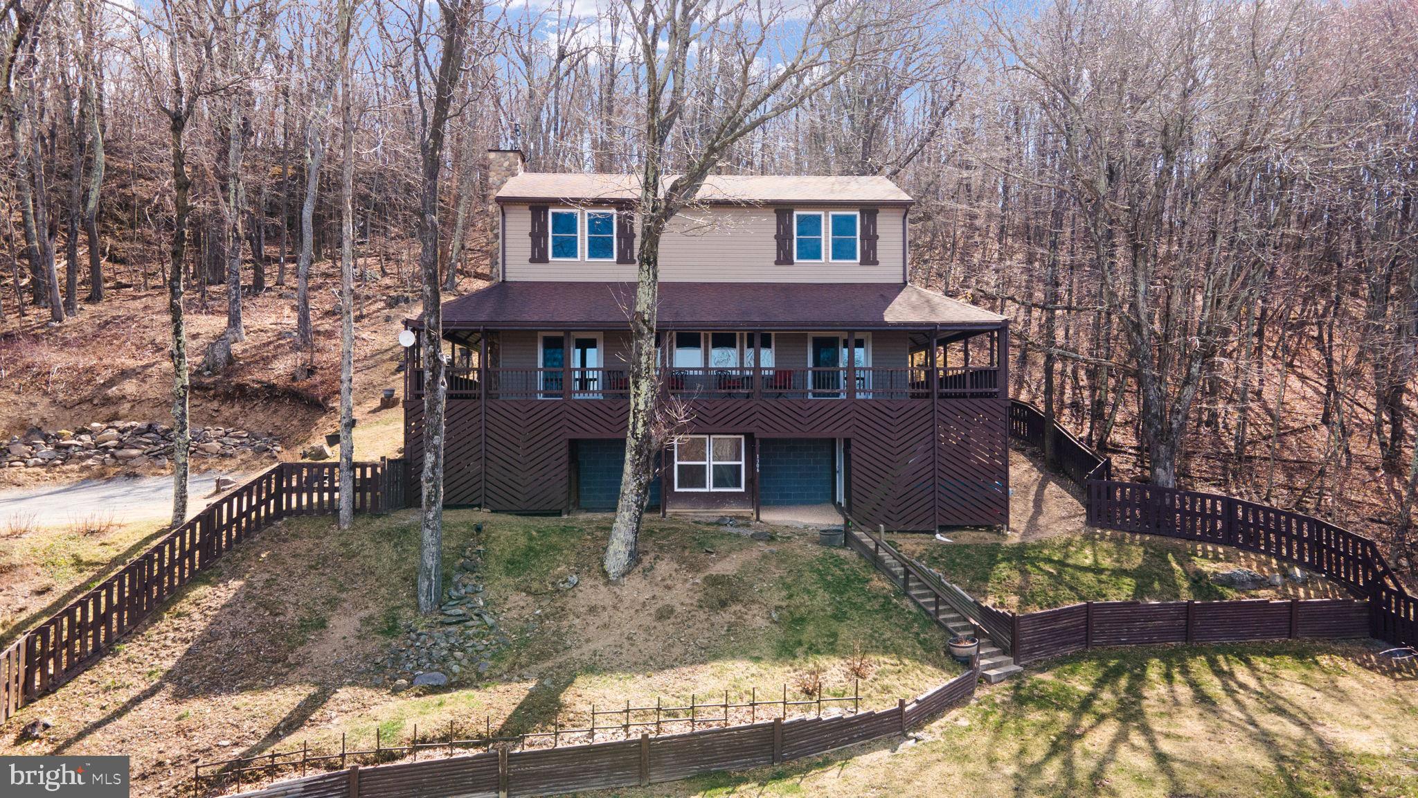 SKYLINE LAKES - Residential