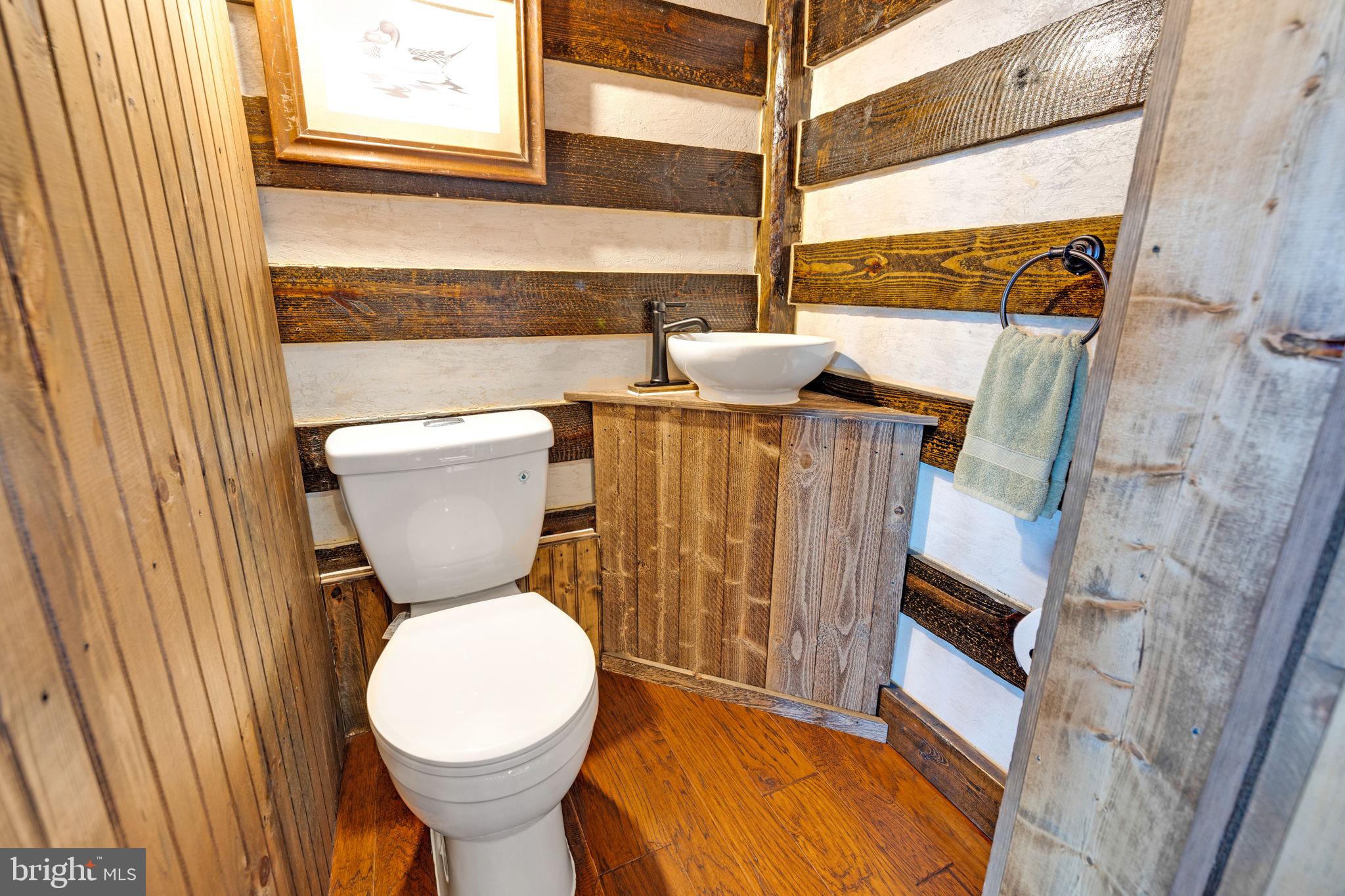 SKYLINE LAKES - Residential