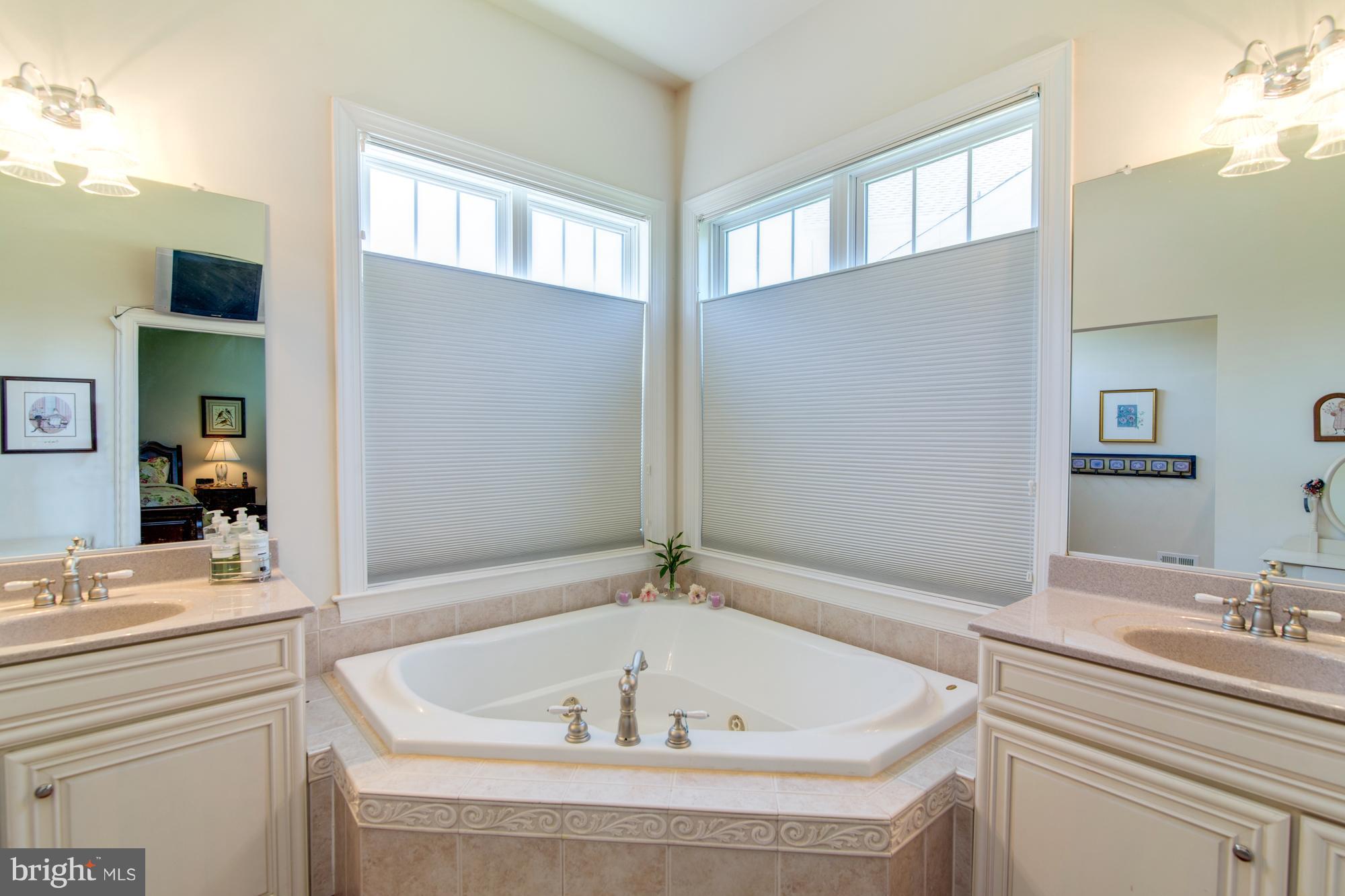 DOMINION VALLEY COUNTRY CLUB - Residential