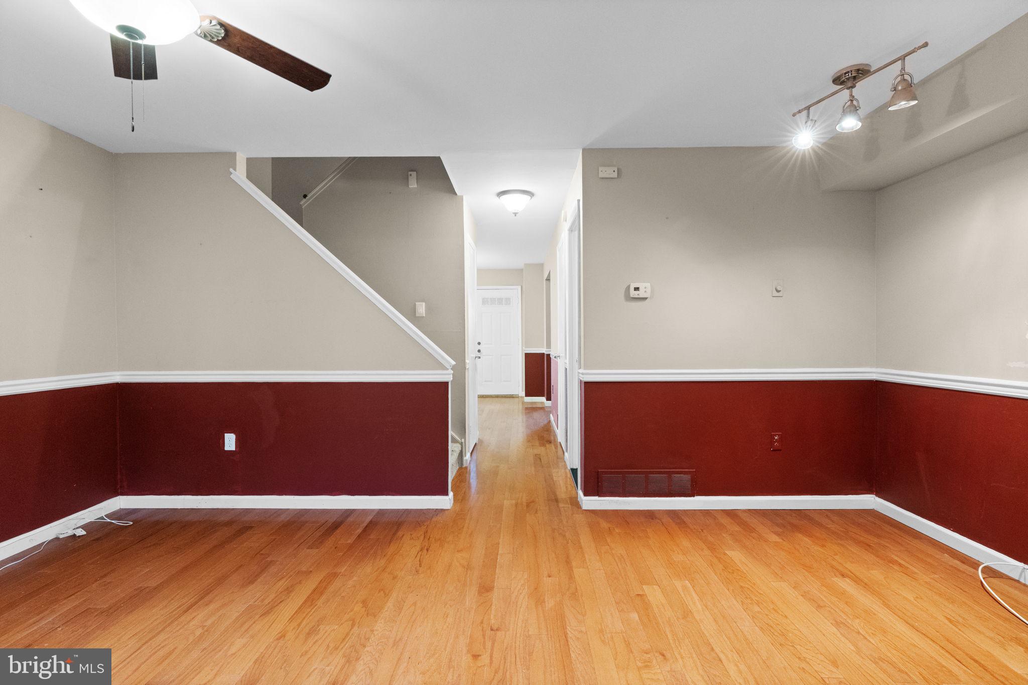 CHESTNUT HILL - Residential