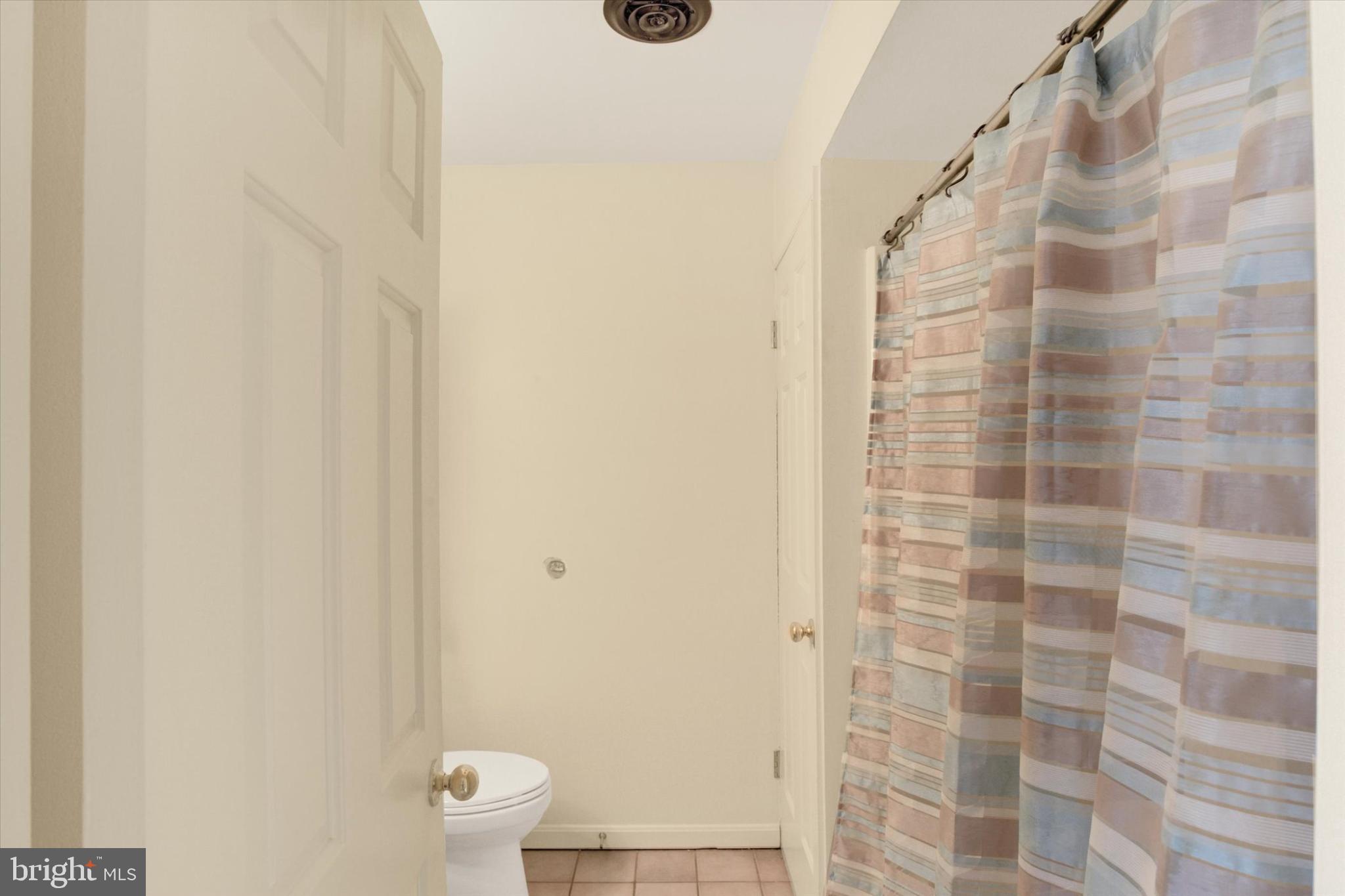 STANFORD COURT - Residential