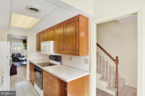 Tiny photo for 6265 Stanford Court, MECHANICSBURG, PA 17050 (MLS # PACB2051438)