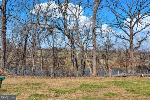 Tiny photo for 6265 Stanford Court, MECHANICSBURG, PA 17050 (MLS # PACB2051438)