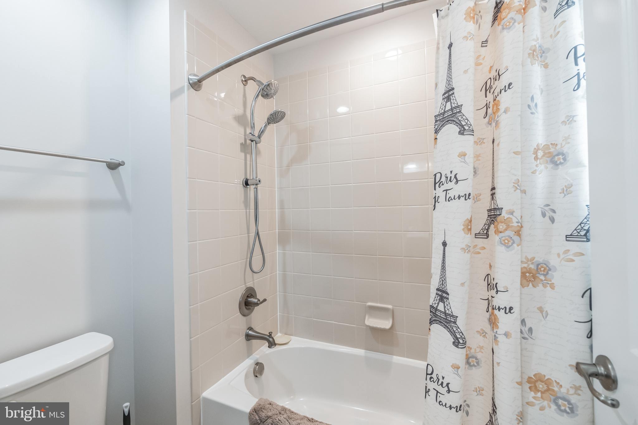 BRUNSWICK CROSSING - Residential