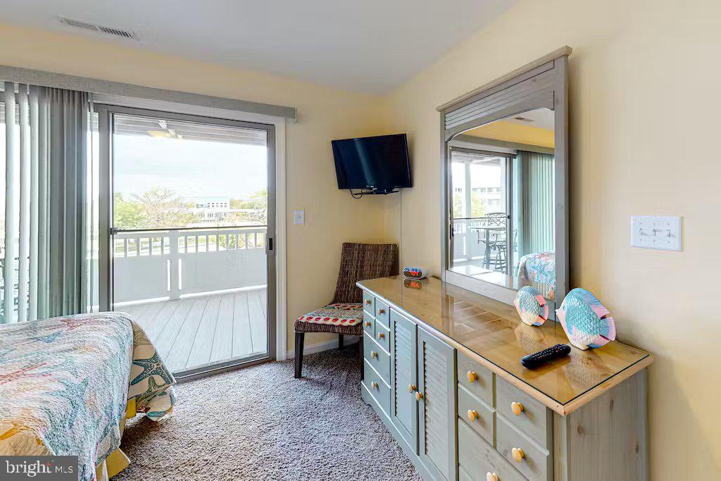 HARBOUR CLUB - Residential