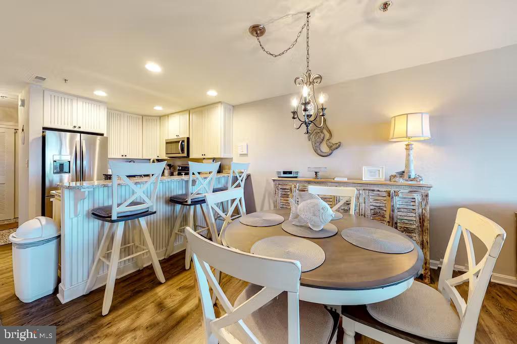 HARBOUR CLUB - Residential