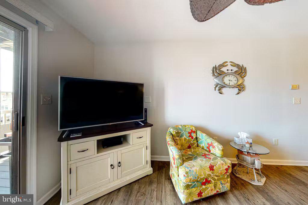 HARBOUR CLUB - Residential