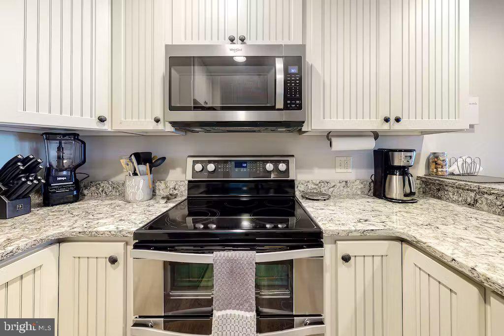 HARBOUR CLUB - Residential