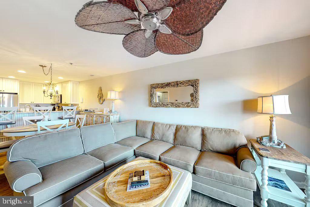 HARBOUR CLUB - Residential