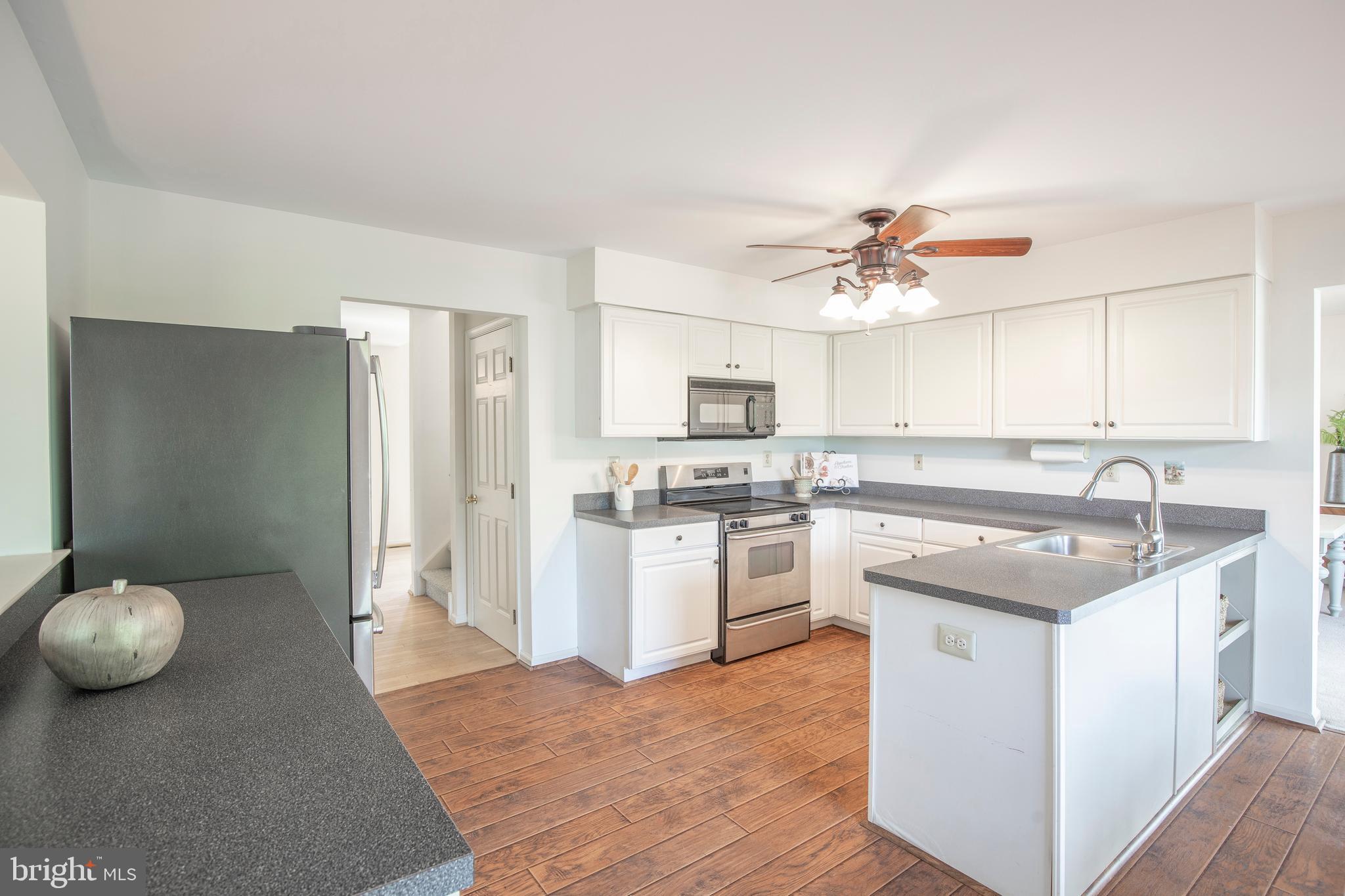 SELSIE VIL - Residential