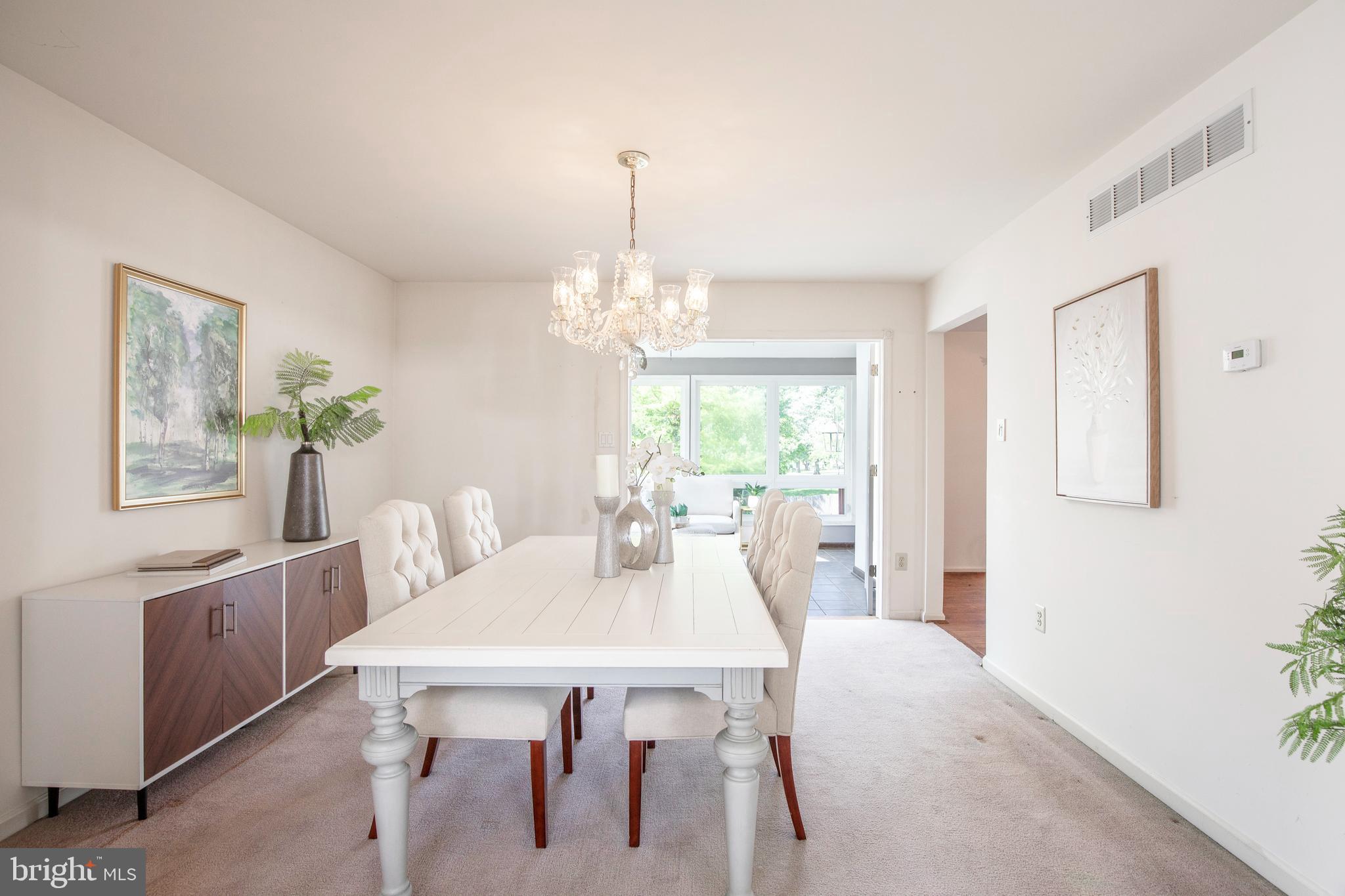 SELSIE VIL - Residential