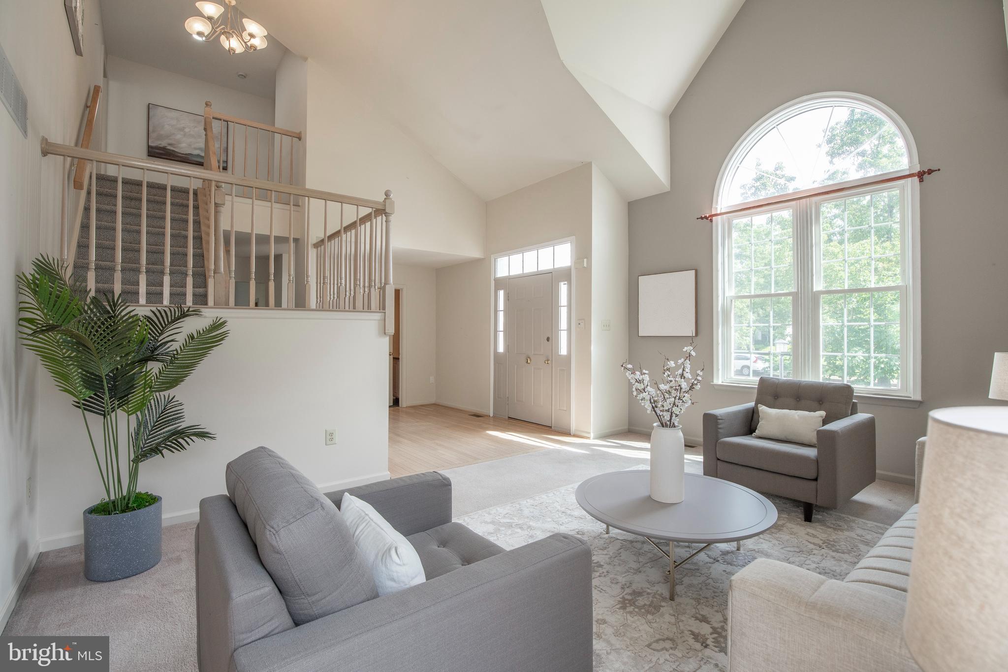 SELSIE VIL - Residential