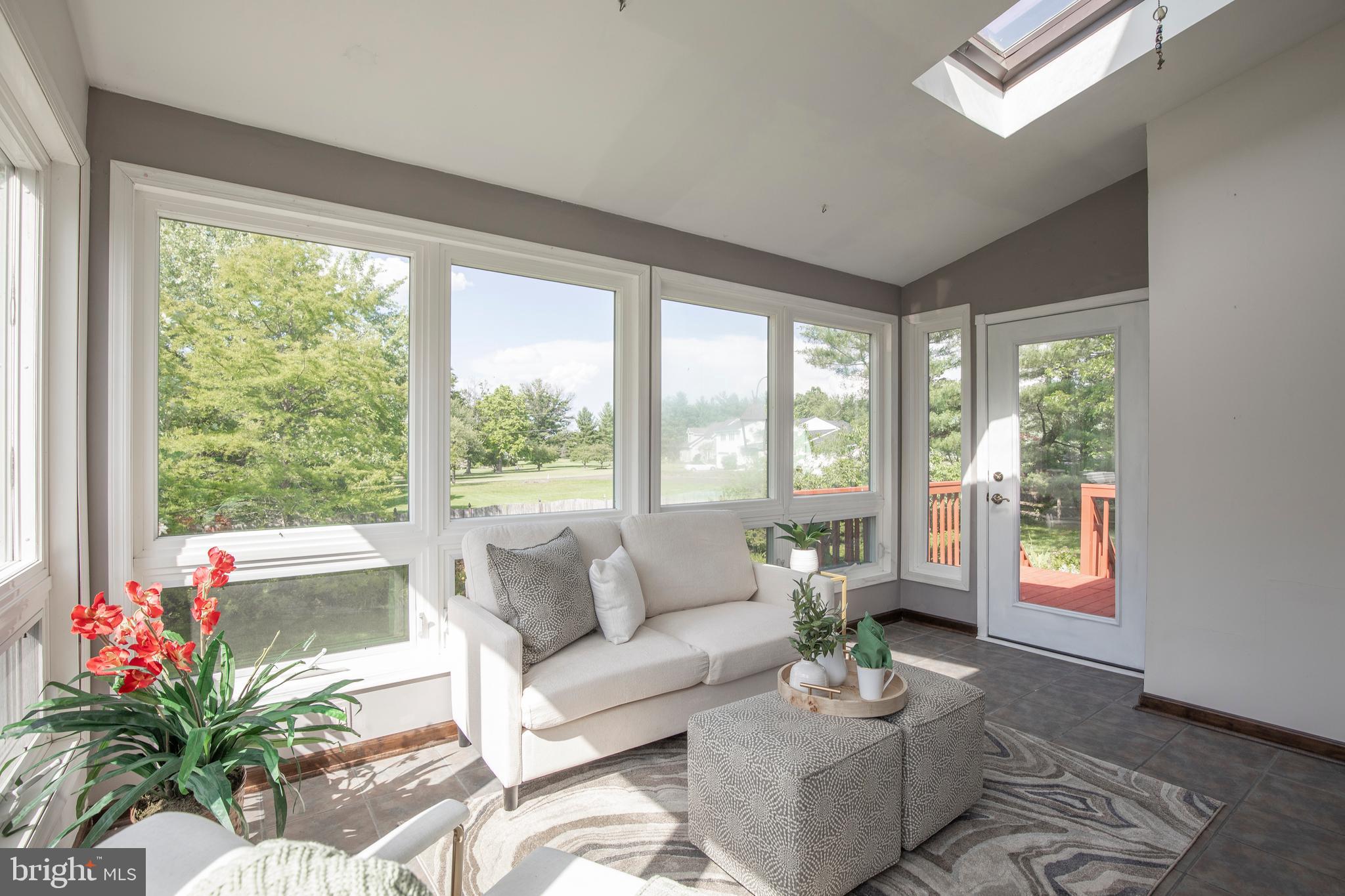 SELSIE VIL - Residential