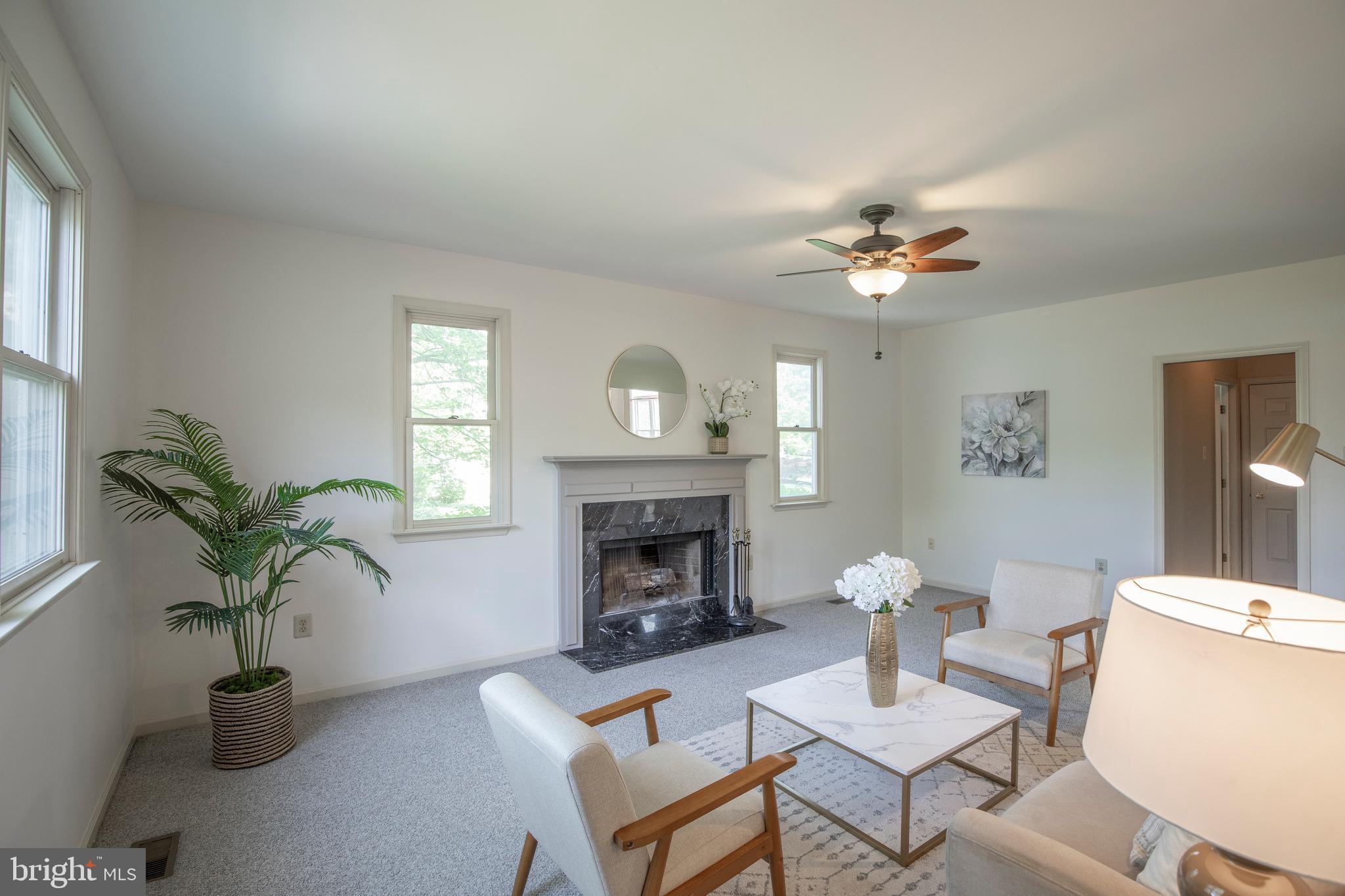 SELSIE VIL - Residential