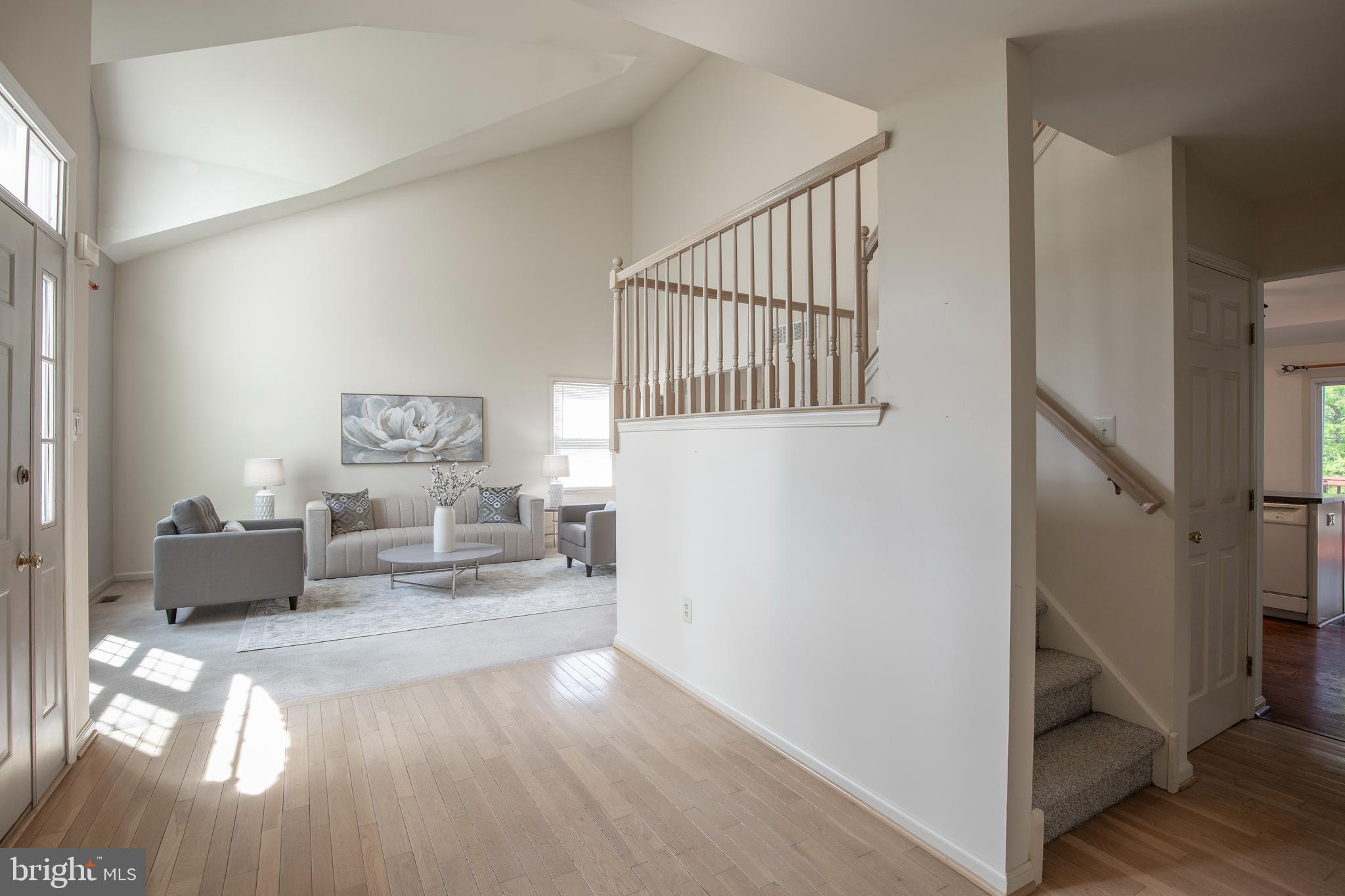 SELSIE VIL - Residential