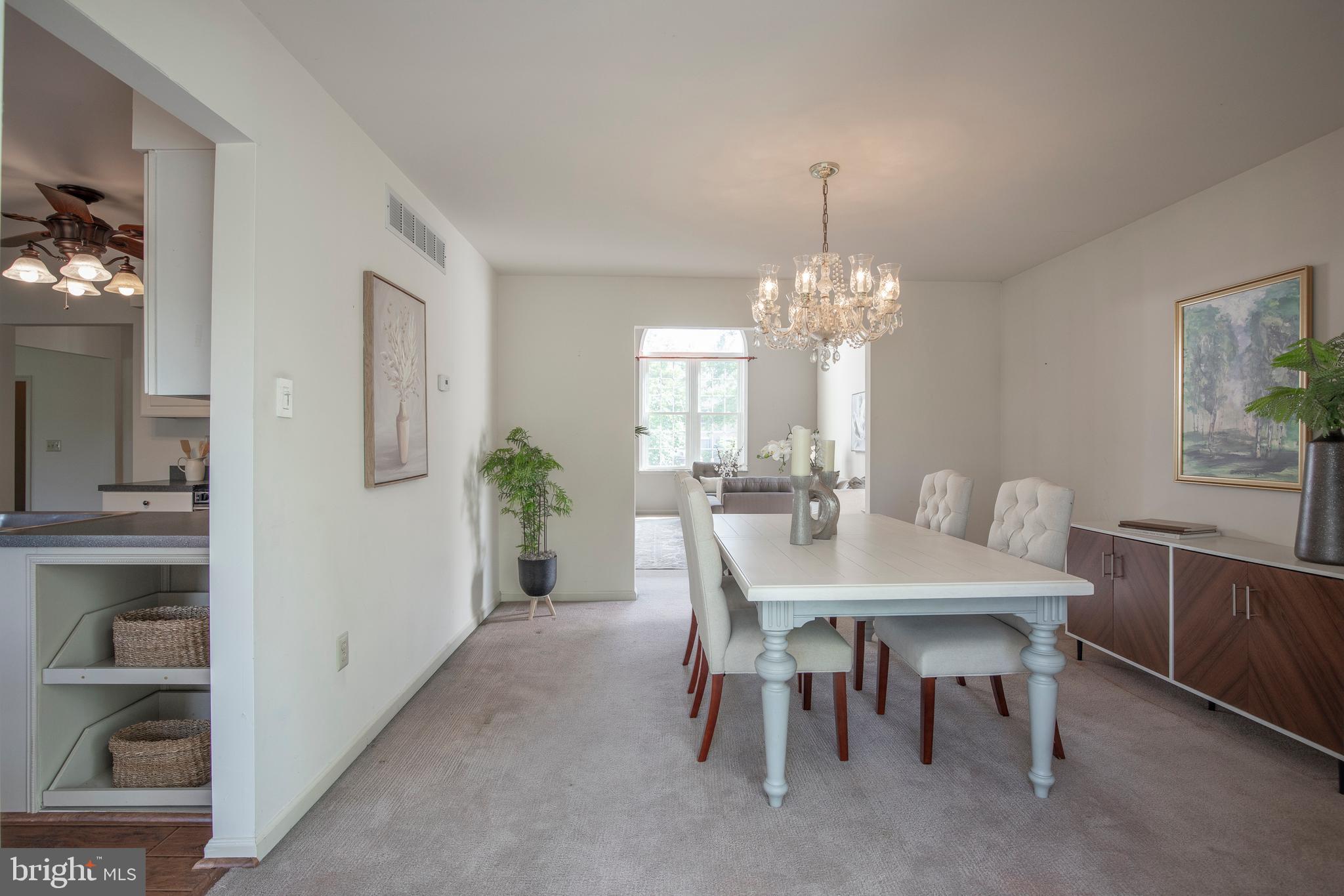 SELSIE VIL - Residential