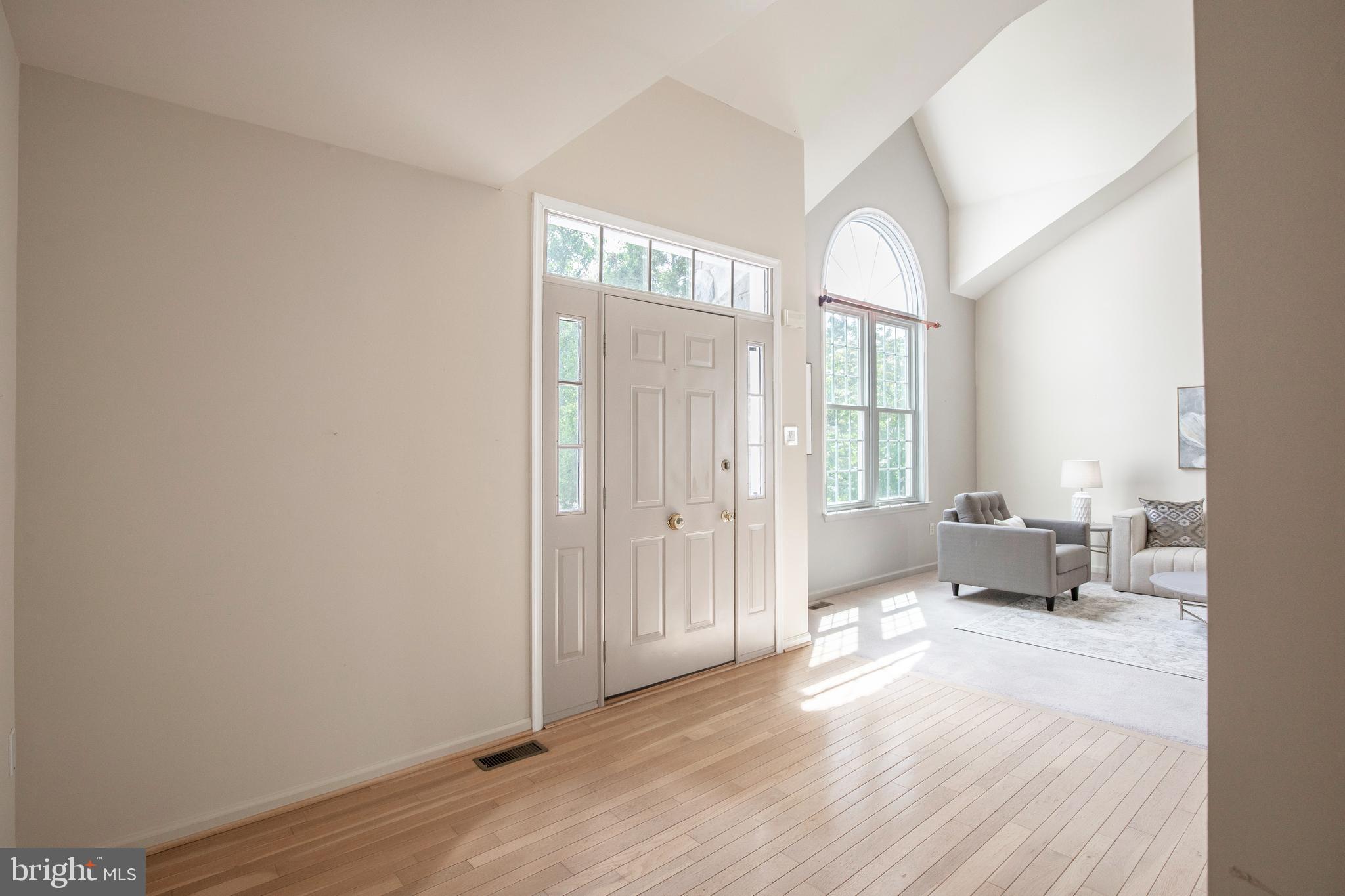 SELSIE VIL - Residential