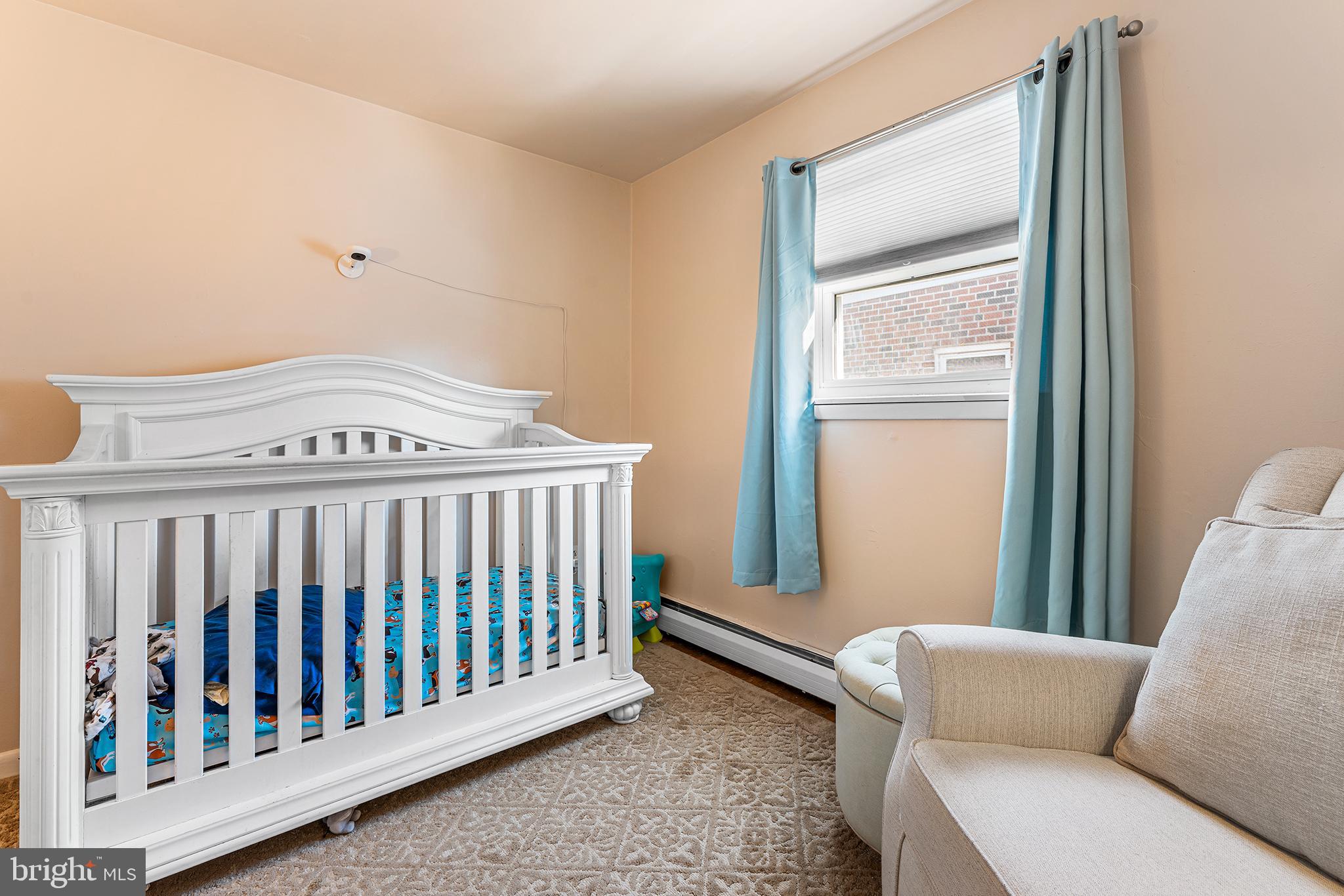 ROXBOROUGH - Residential