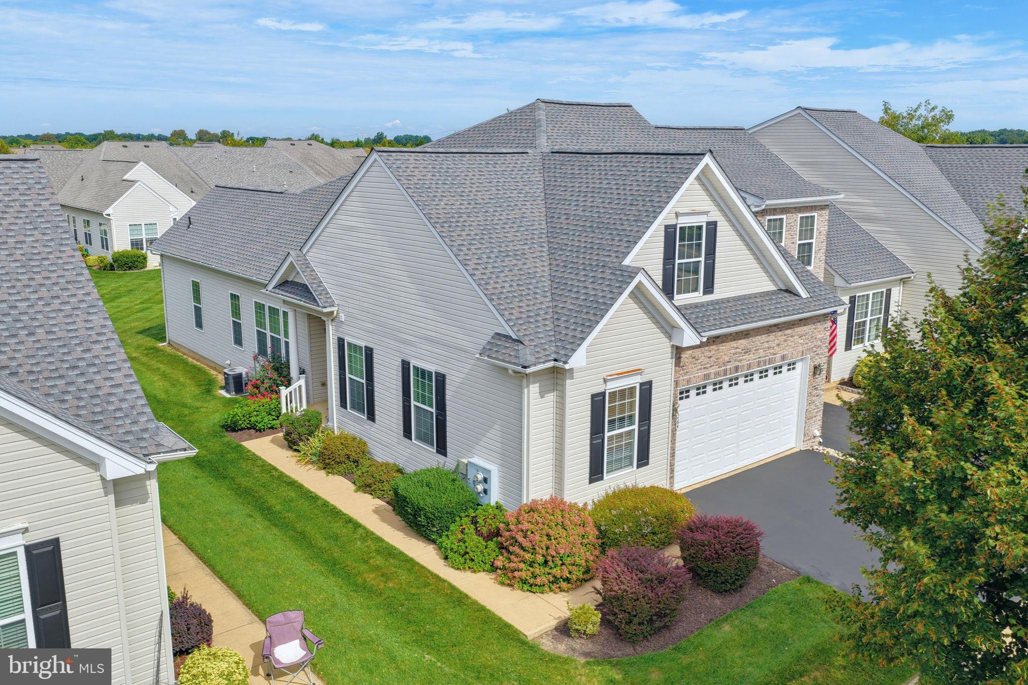 264 TRELLIS LANE