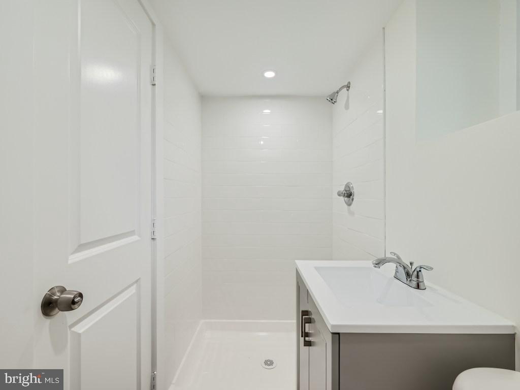 BROOKLYN - Residential