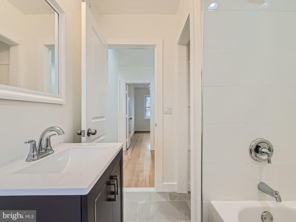 BROOKLYN - Residential