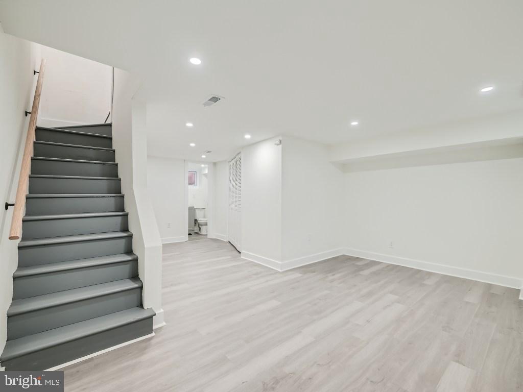 BROOKLYN - Residential