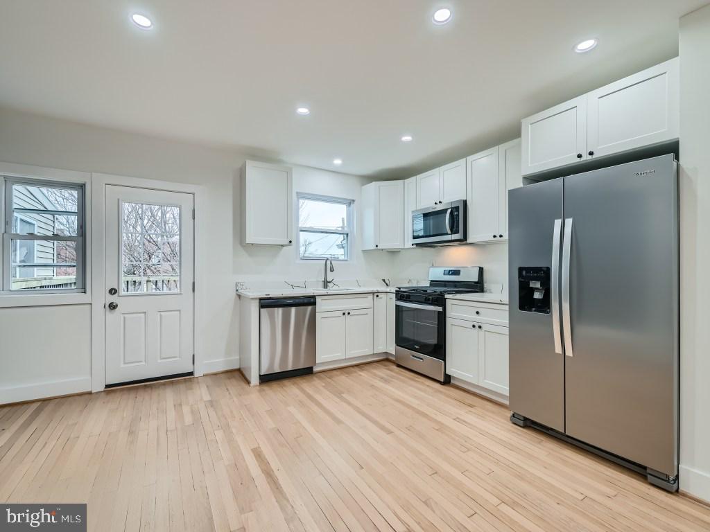 BROOKLYN - Residential