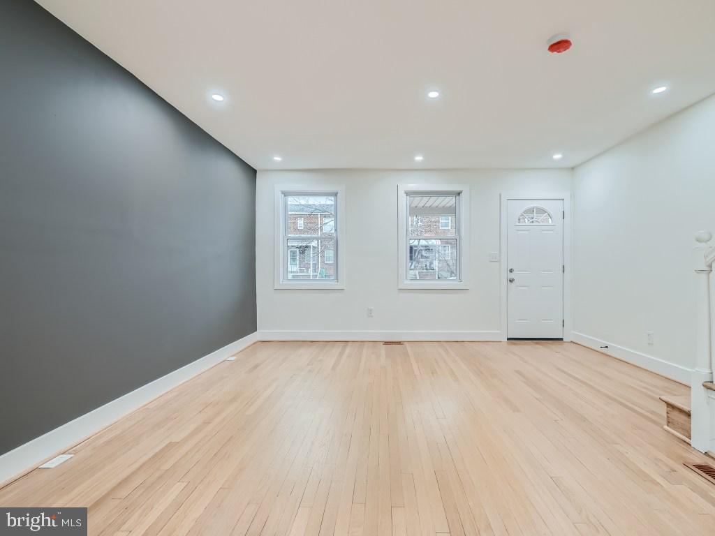 BROOKLYN - Residential