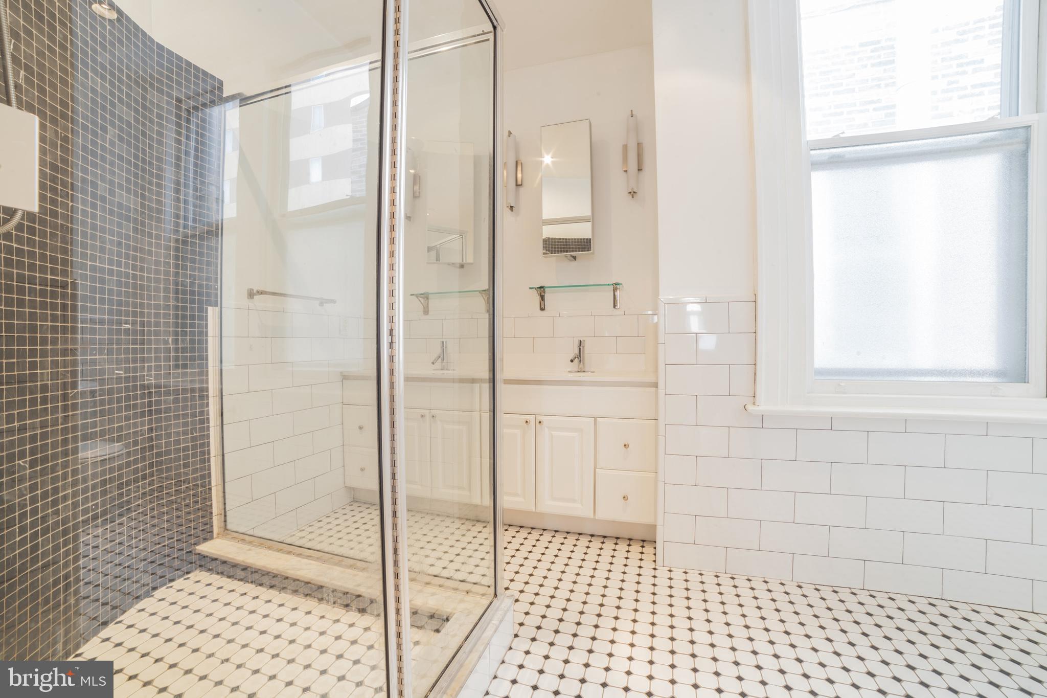 RITTENHOUSE SQUARE - Residential Lease