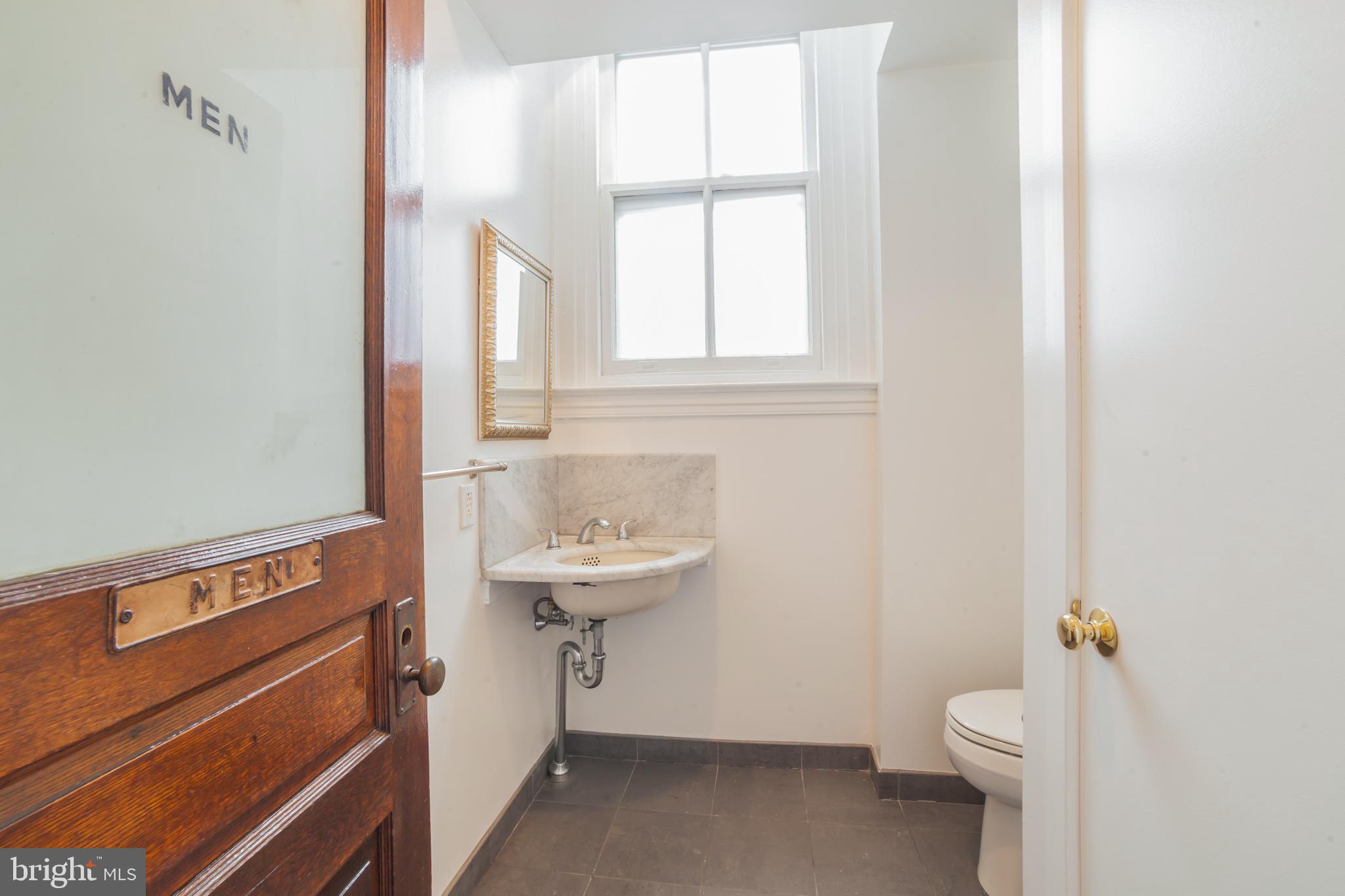 RITTENHOUSE SQUARE - Residential Lease