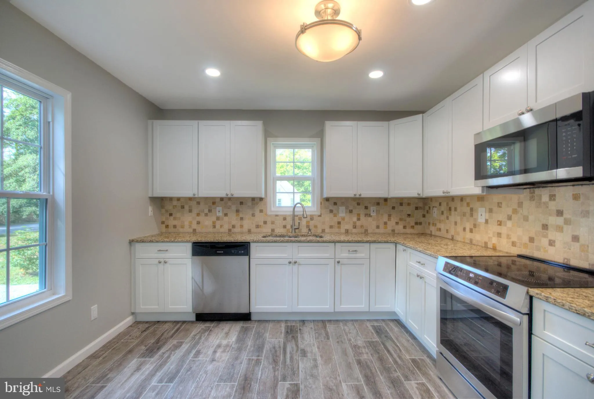 Port Norris, New Jersey 08349, United States, 4 Bedrooms Bedrooms, ,1 BathroomBathrooms,Residential,Active,207760