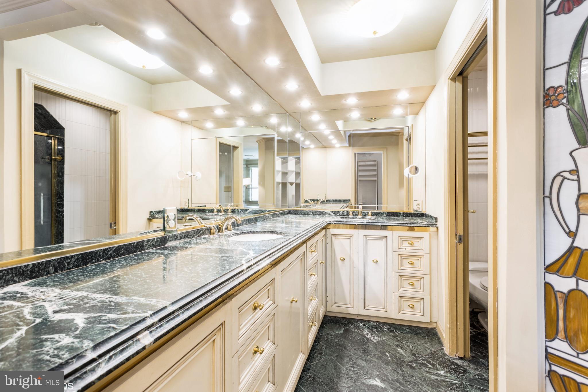LONG MEADOW ESTATES - Residential