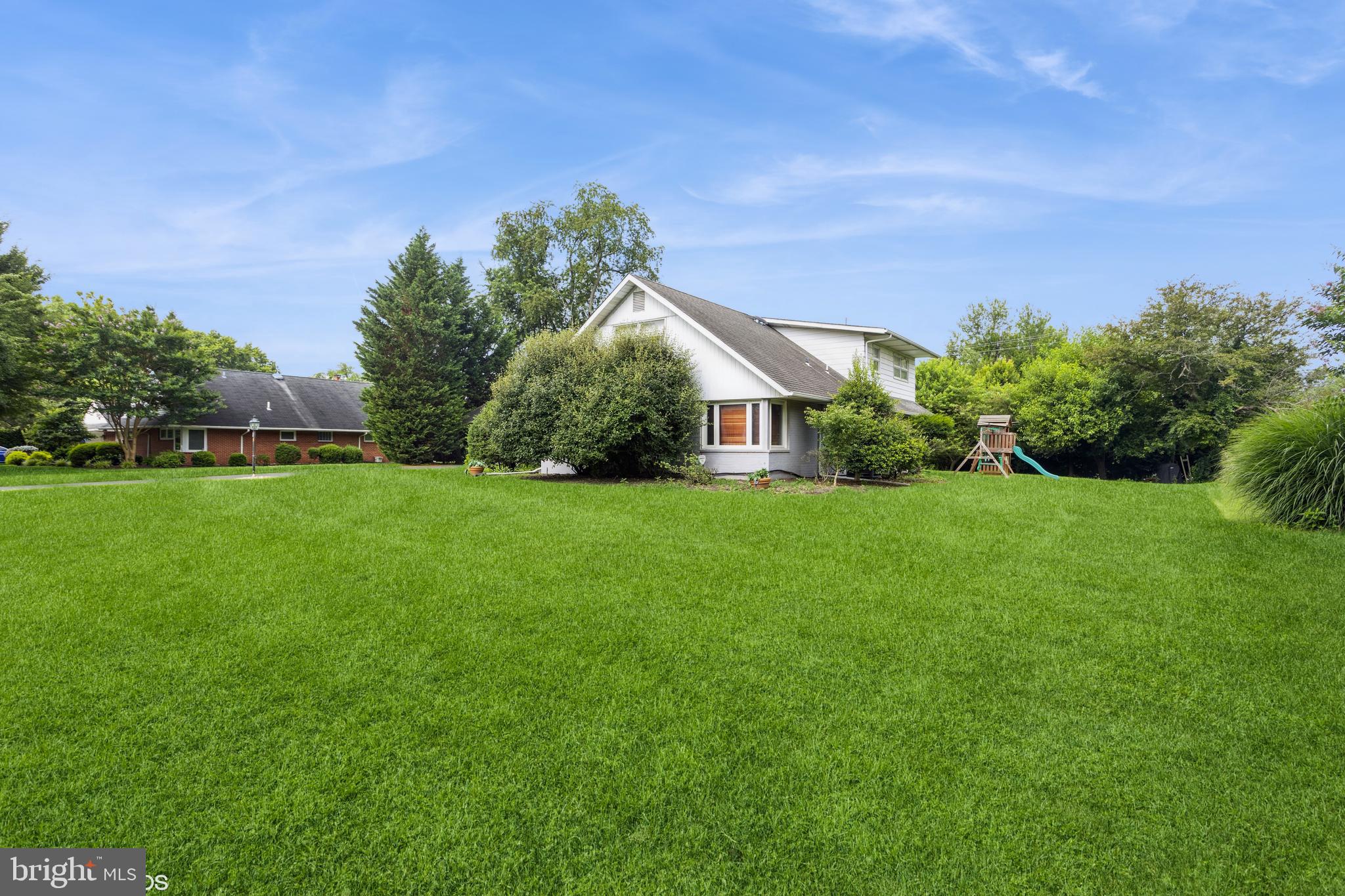 LONG MEADOW ESTATES - Residential