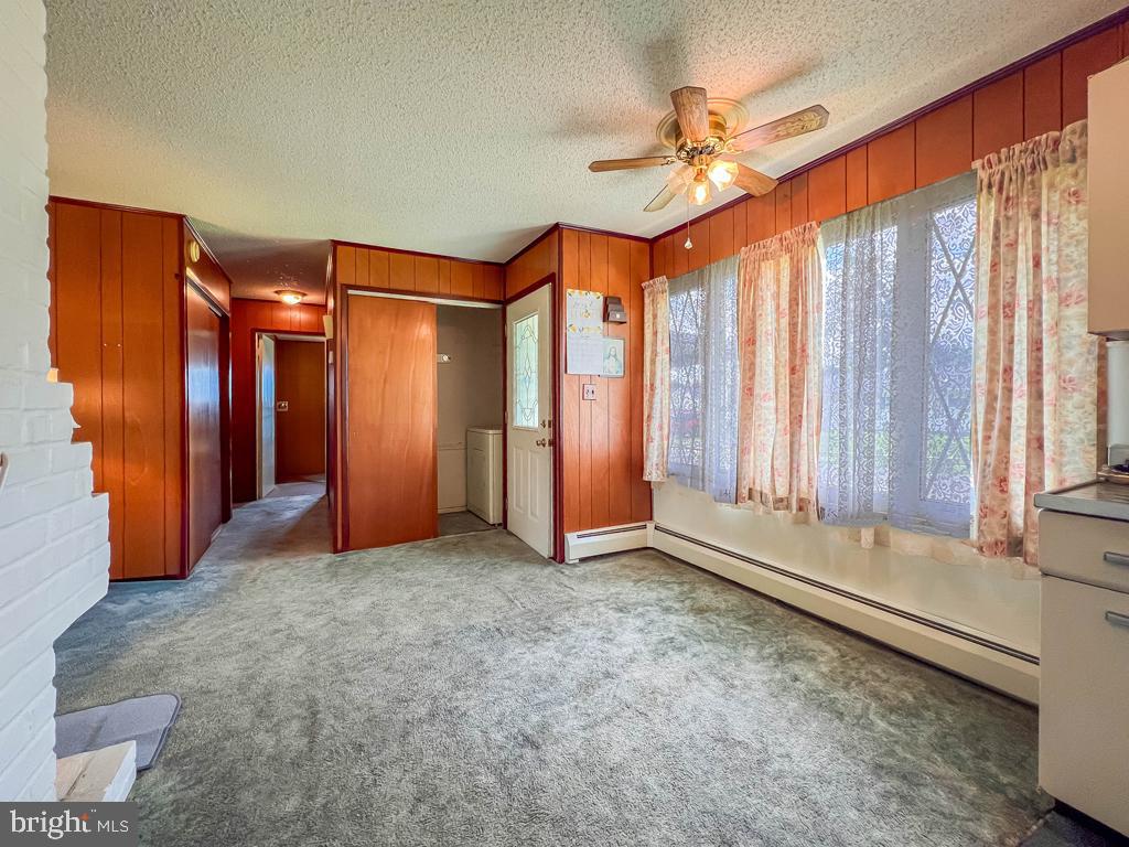 34 MISTLETOE LANE