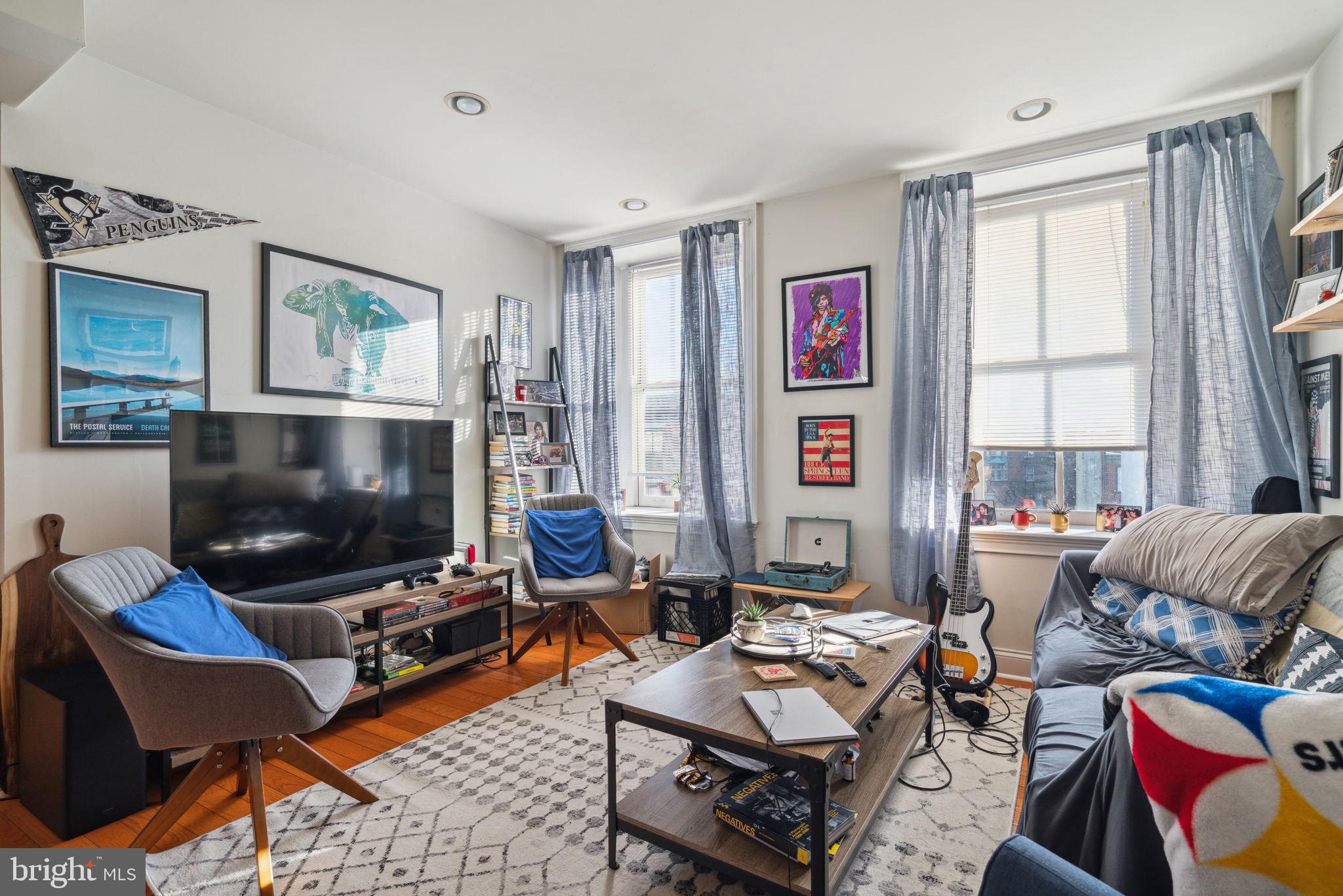 FAIRMOUNT - Commercial Sale